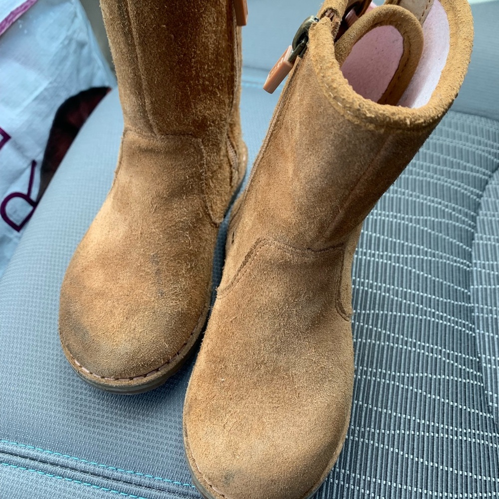 8c Ugg Boots
